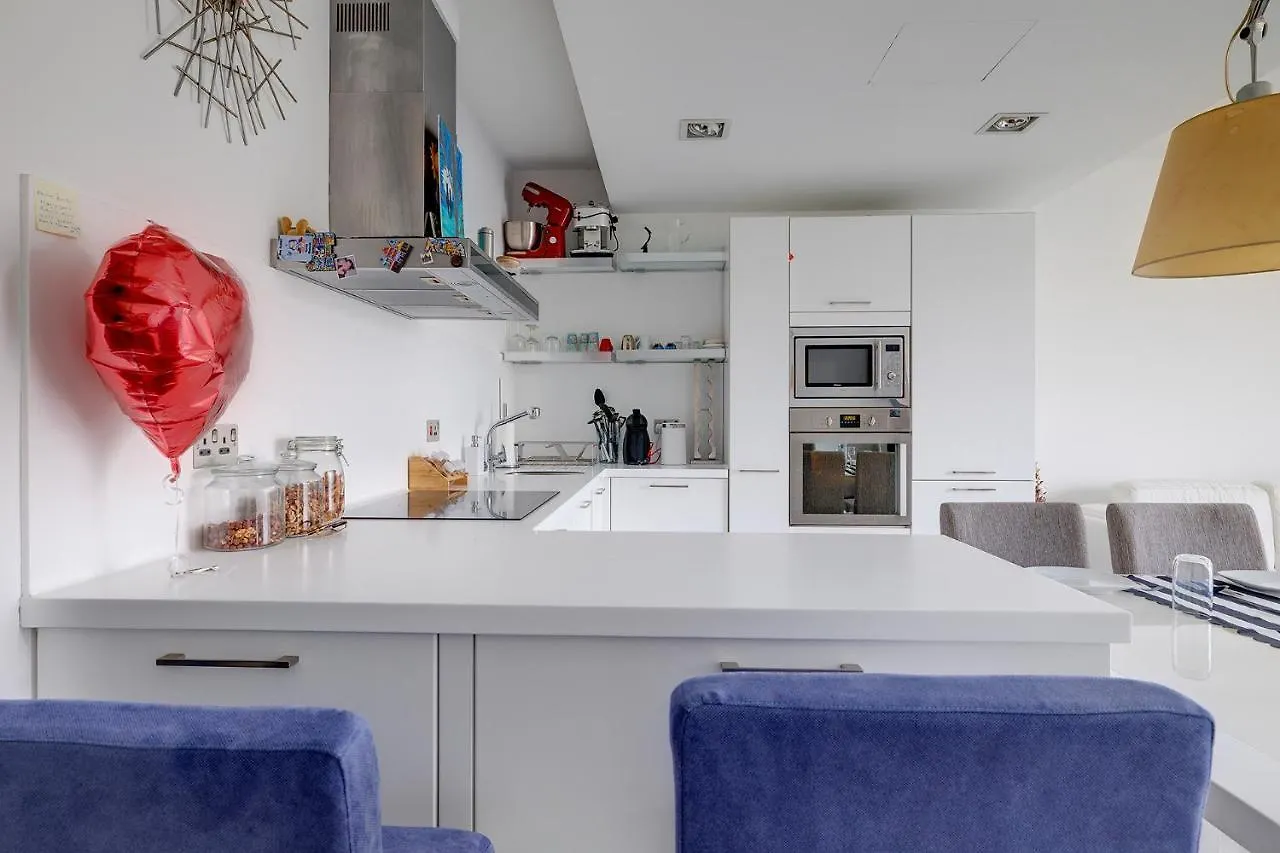Exquisite Seafront Apart In Spinola Bay St Julians San Ġiljan 0*,