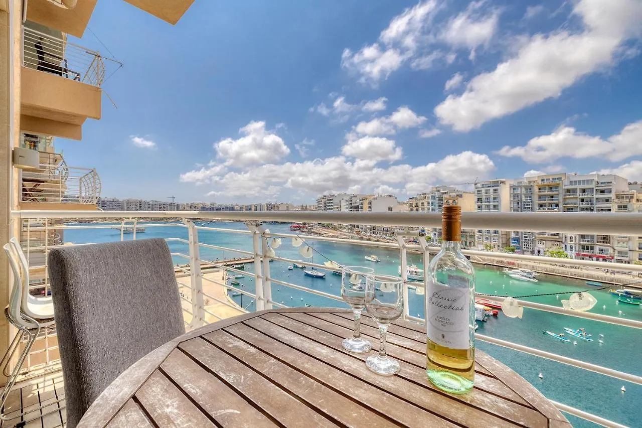 Exquisite Seafront Apart In Spinola Bay St Julians San Ġiljan Apartment