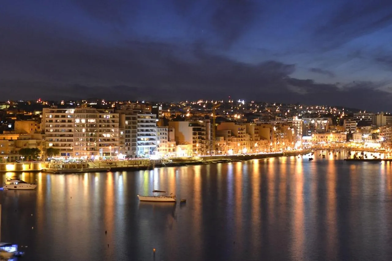Kontakte von Exquisite Seafront Apart In Spinola Bay St Julians